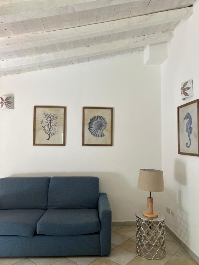 Appartamento Il Caracolo A Cala Francese La Maddalena  Exterior foto